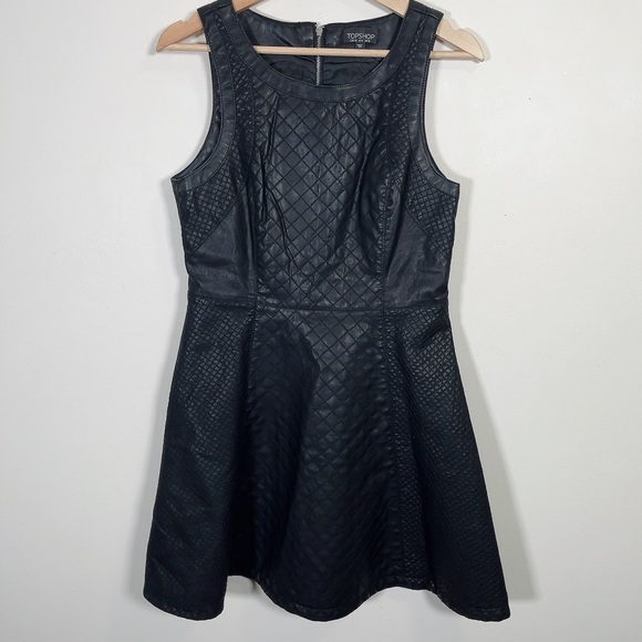 TOPSHOP | FAUX LEATHER SLEEVELESS DRESS - Picture 2 of 13